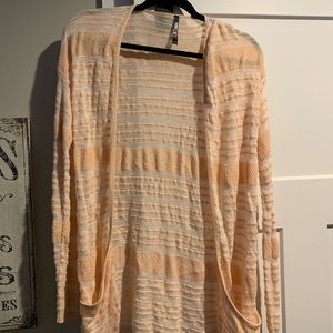 Light pink cardigan with pockets